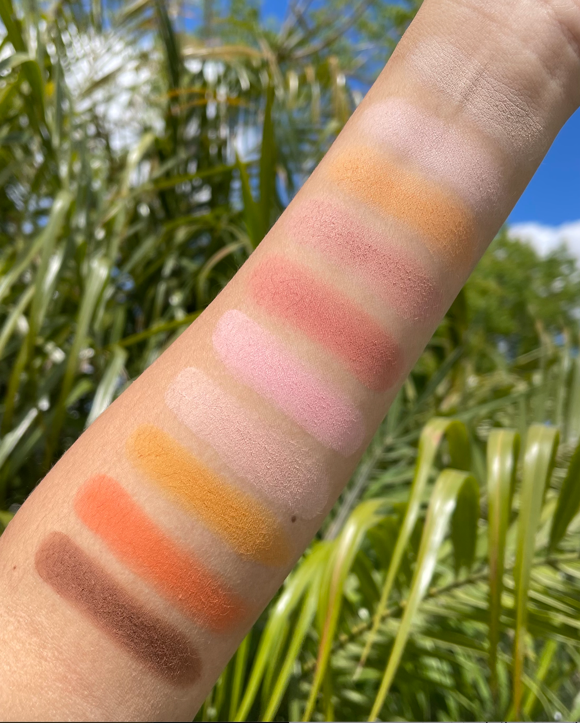 Hermosa Eyeshadow Palette